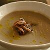 Фото к позиции меню Крем суп с белыми грибами и трюфельным маслом