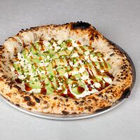 Пицца Авокадо-страчателла с фетой