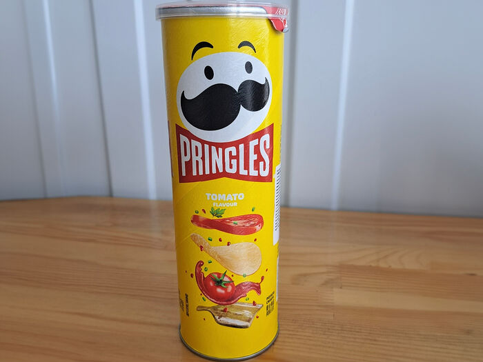 Чипсы Pringles с томатом
