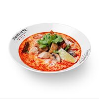 Tomyum классический с курицей с доброй порцией пропаренного риса