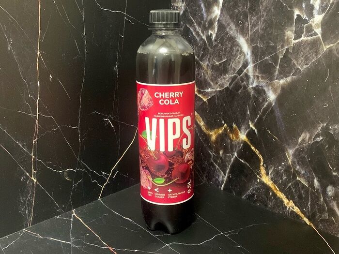 Напиток газированный черри - кола Vips
