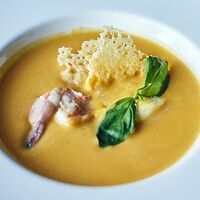 Крем-суп из тыквы с креветкой