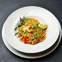 Wok с морепродуктами