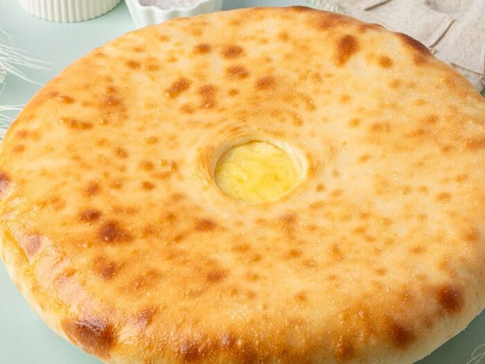 Пирог с картофелем и сыром большой