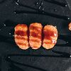 Фото к позиции меню Запеченные суши с копченым лососем
