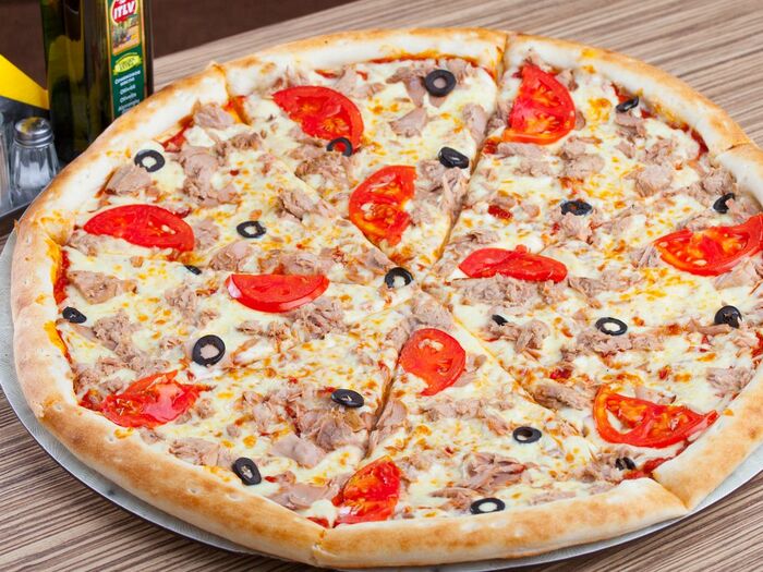 Пицца зеленоград доставка на дом. Росс пицца. Пицца 31 см. Росс пицца Зеленоград. Пицца Ромео Росси.