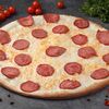 Фото к позиции меню Пицца Пеперони с сервелатом