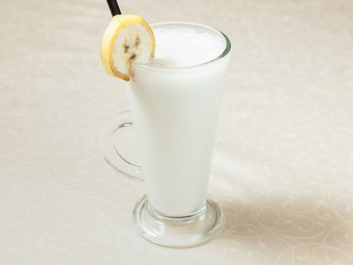 Молочный коктейль банановый
