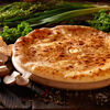 Фото к позиции меню Пирог с осетинским сыром и шампиньонами
