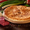 Фото к позиции меню Пирог с говядиной и осетинским сыром