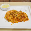 Фото к позиции меню Спагетти с фрикадельками и томатным соусом
