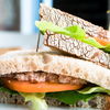 Фото к позиции меню Сэндвич с салатом из тунца