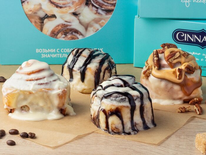 Cinnabon благовещенский пер 5 фото Заказать Набор Мини-ассорти из девяти мини-булочек (Наборы), 2105 ₽ - доставка и