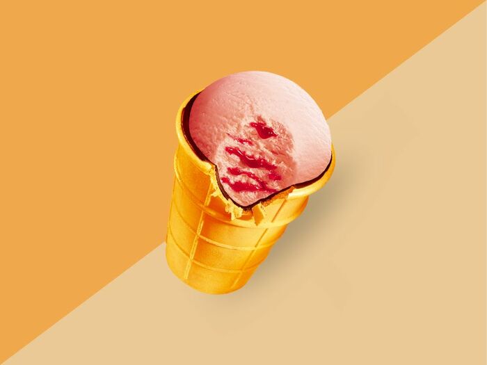 Мороженое Золотой стандарт Пломбир клубничный