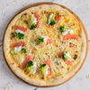 Фото к позиции меню Пицца с лососем и брокколи
