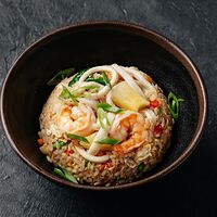 Рис с морепродуктами и овощами