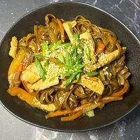 Wok с курицей