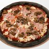 Фото к позиции меню Пицца с грибами и ветчиной