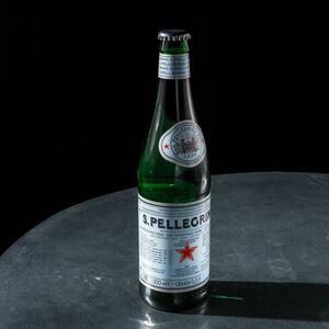 Вода с газом S. Pellegrino