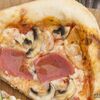 Фото к позиции меню Пицца с ветчиной и грибами 23 см