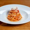Фото к позиции меню Спагетти с томатным соусом и базиликом