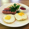 Фото к позиции меню Баварский завтрак с копчеными колбасками