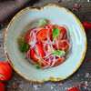 Фото к позиции меню Бакинские томаты с красным луком