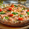 Фото к позиции меню Пицца Бьянка с лососем