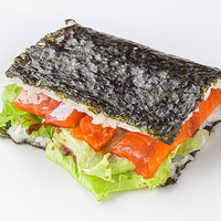 Окинавский сендвич с лососем