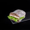 Фото к позиции меню Сэндвич с индейкой на ржаной чиабатте