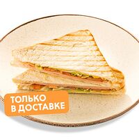 Горячие бутерброды с ветчиной и сыром