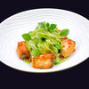 Фото к позиции меню Таглиотелли с лососем, шпинатом, базиликом и лососевой икрой