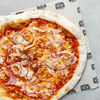 Фото к позиции меню Пицца с копченой курицей
