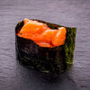 Фото к позиции меню Суши гункан с лососем
