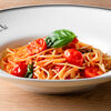 Фото к позиции меню Спагетти с томатным соусом