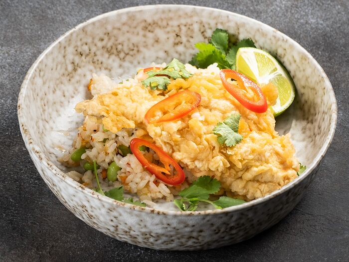 Тайская хрустящая рыба с рисом