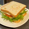 Фото к позиции меню Сэндвич с сыром моцарелла