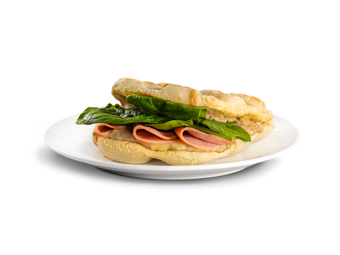 Римский сэндвич с ветчиной и трюфельным бешамелем