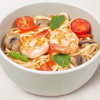 Wok Том ям с креветкой L