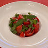 Фото к позиции меню Салат из сладких помидоров с луком