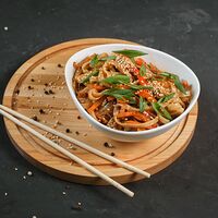 Wok с говядиной