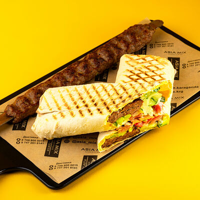 Doner Kebab в лаваше куриный