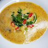 Фото к позиции меню Тайский кокосово-манговый суп с курицей
