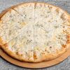 Фото к позиции меню Пицца Четыре сыра со сливочным соусом