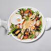 Фото к позиции меню Большой салат с морепродуктами