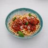 Фото к позиции меню Спагетти с фрикадельками в томатном соусе