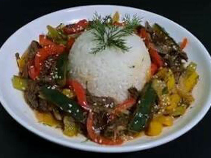 Мясо по-тайски с рисом