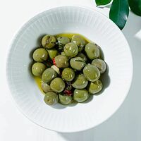 Зеленые оливки