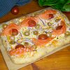 Фото к позиции меню Римская пицца Лосось с оливками Lososius