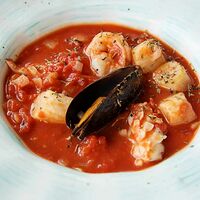 Марсельский томатный суп с морепродуктами